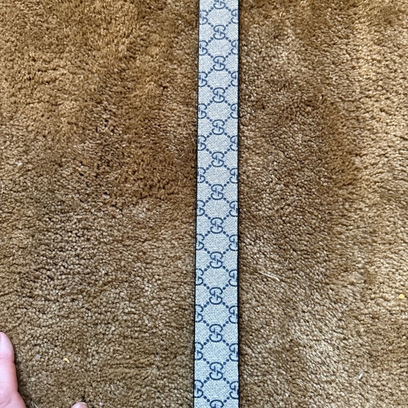 Gucci Silver Buckle Belt with Patterned Strap - Picture 3 of 6